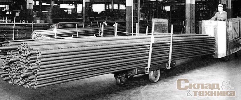 1939 г. Транспортировщик Towmotor (в дополнение к нему для перевозки длинномерных грузов использовалась обычная тележка)