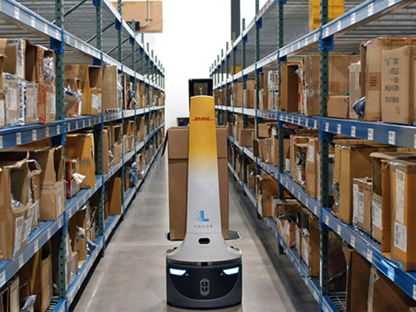 DHL и Locus Robotics достигли 1 млрд операций